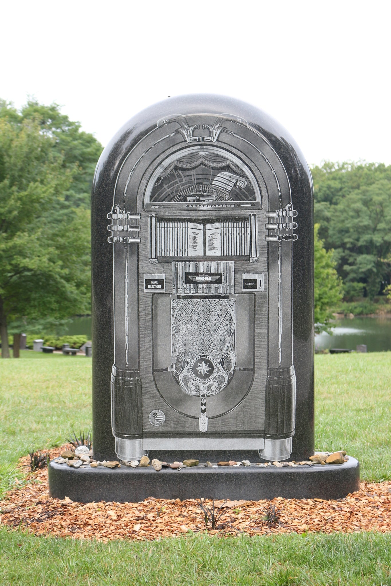 A Rock 'N' Roll legend and his rockin’ headstone