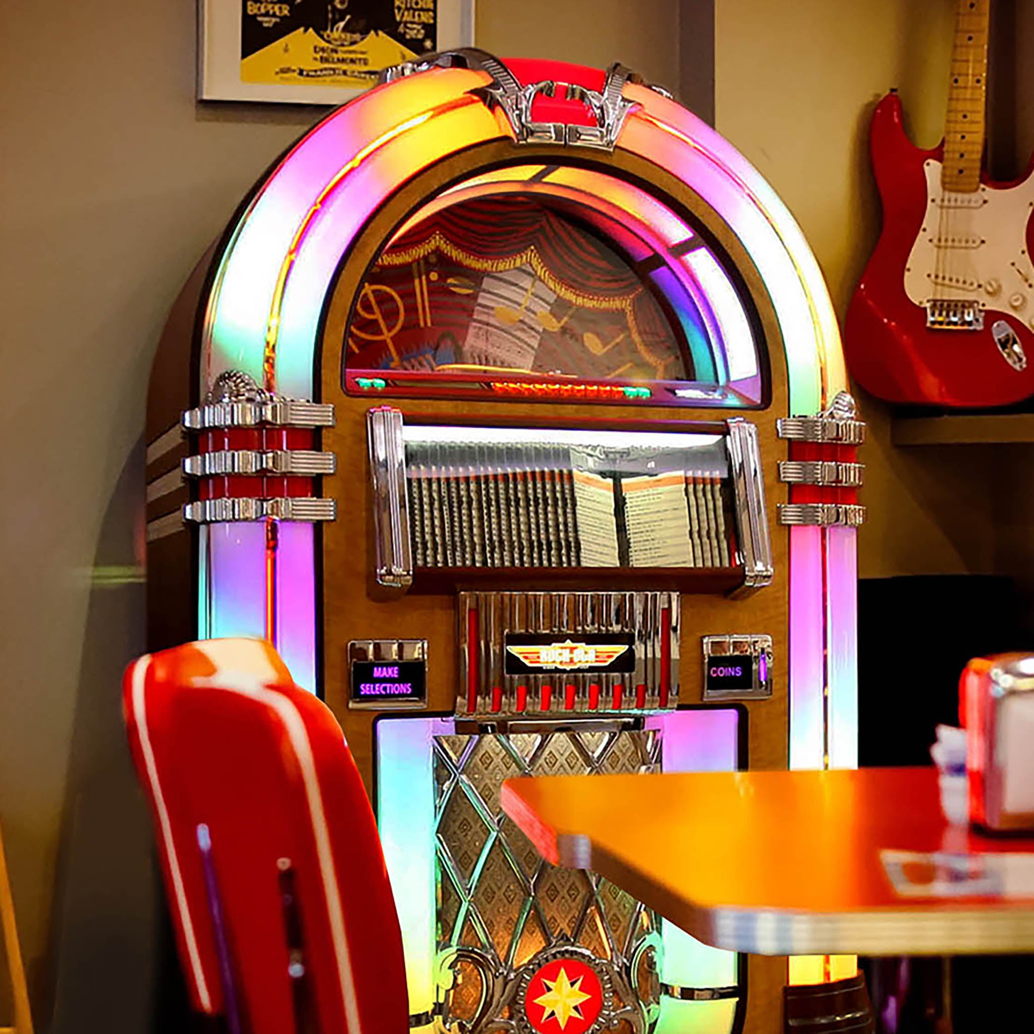 Rock-Ola Bubbler CD Jukebox in Walnut